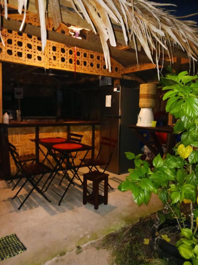 Weeroona Huts Homestay Pacifico San Isidro  ภายนอก รูปภาพ