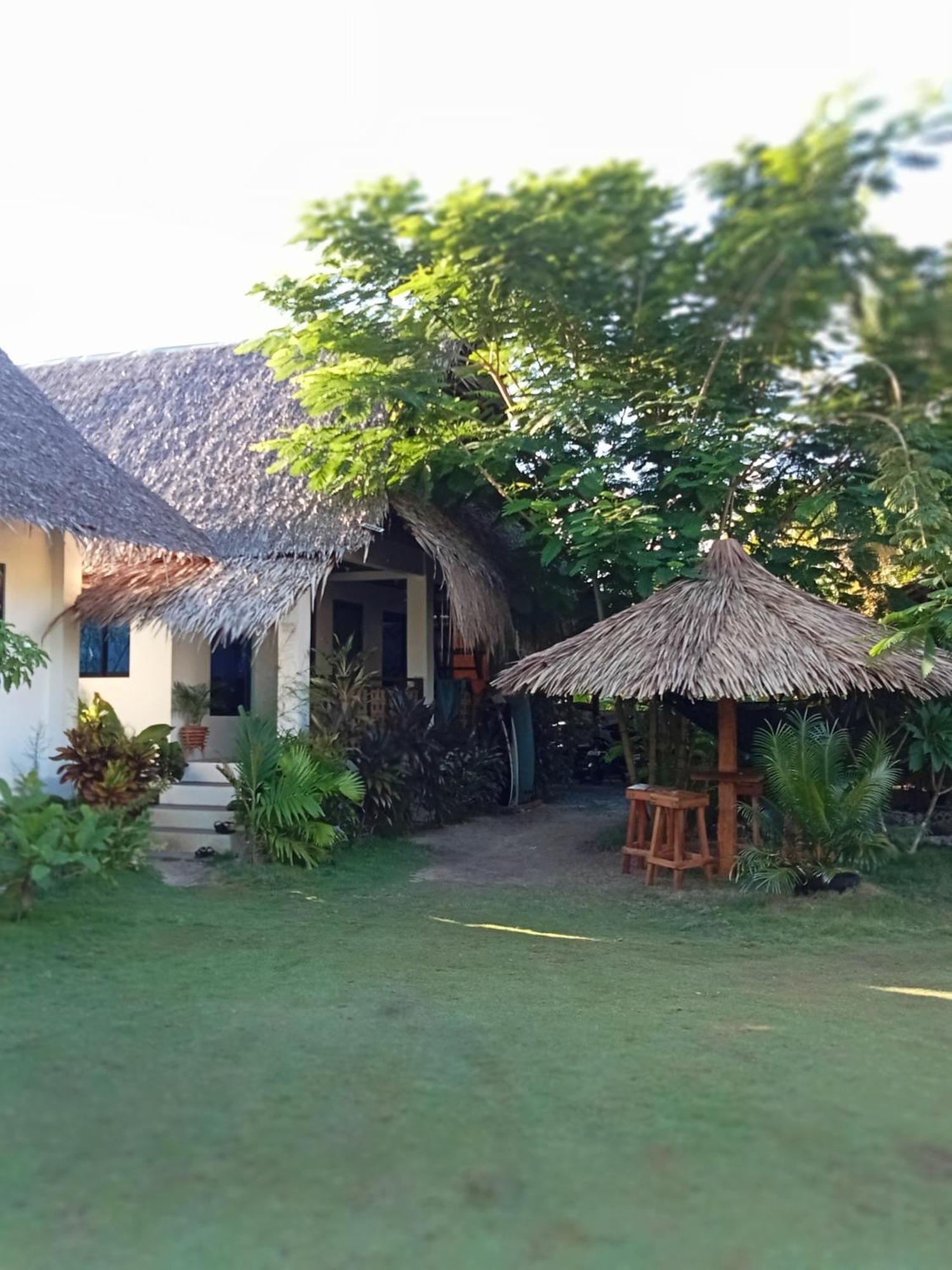 Weeroona Huts Homestay Pacifico San Isidro  ภายนอก รูปภาพ
