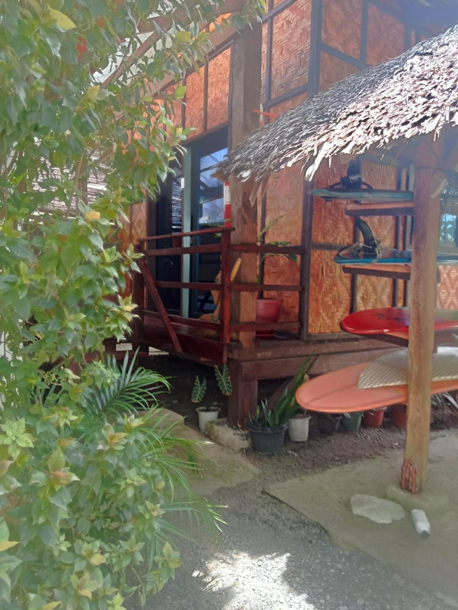 Weeroona Huts Homestay Pacifico San Isidro  ภายนอก รูปภาพ